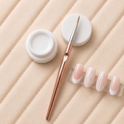 pennellino nail art